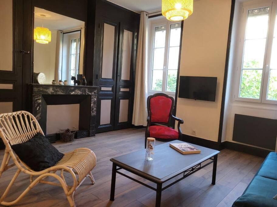 O Bon'Endroit - Appartement Confort - Centre Ville Vienne  Exterior foto